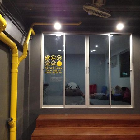 Hostel Cubic Bangkok Exterior foto